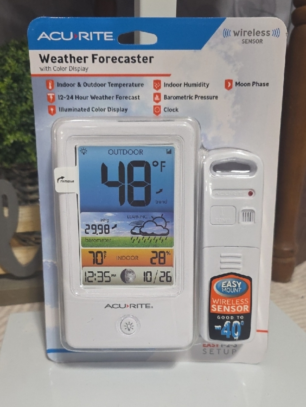 White Color Weather Station with Remote Sensor - Picture 5 of 10